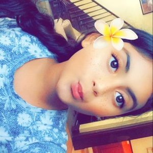 Meet your Posher, Andrea